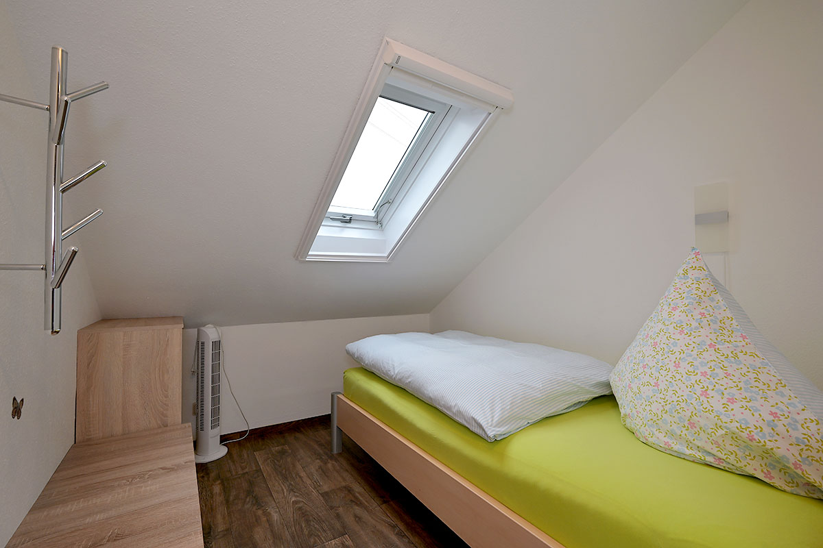 Schlafzimmer 2