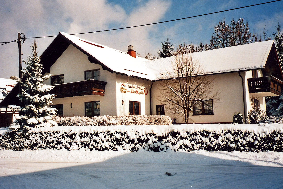 Gasthaus & Pension "Zur Alten Schmiede" im Winter