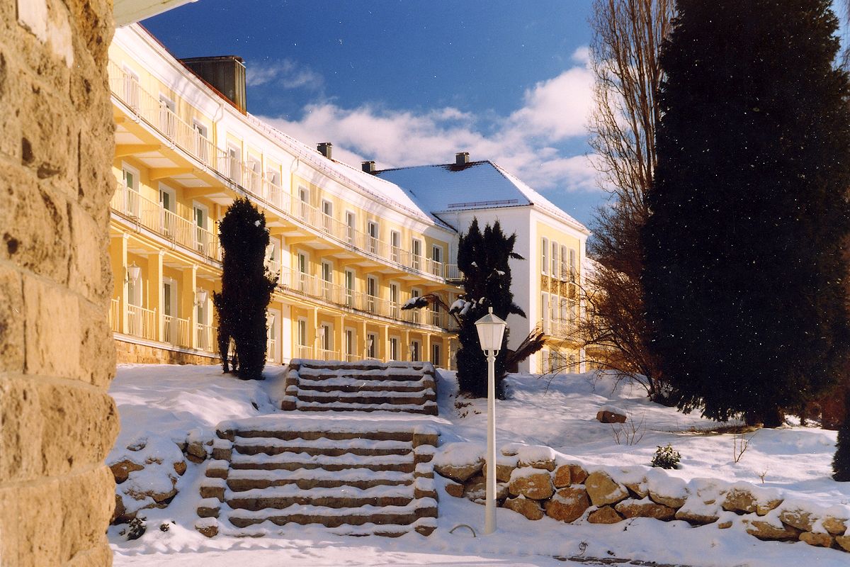 Hotel Am Burgholz, Bad Tabarz - Winteransicht