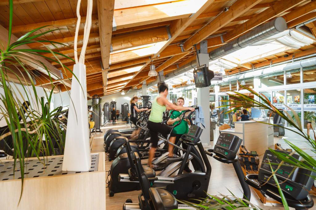 Fitnesscenter Living (nur 150 m entfernt)