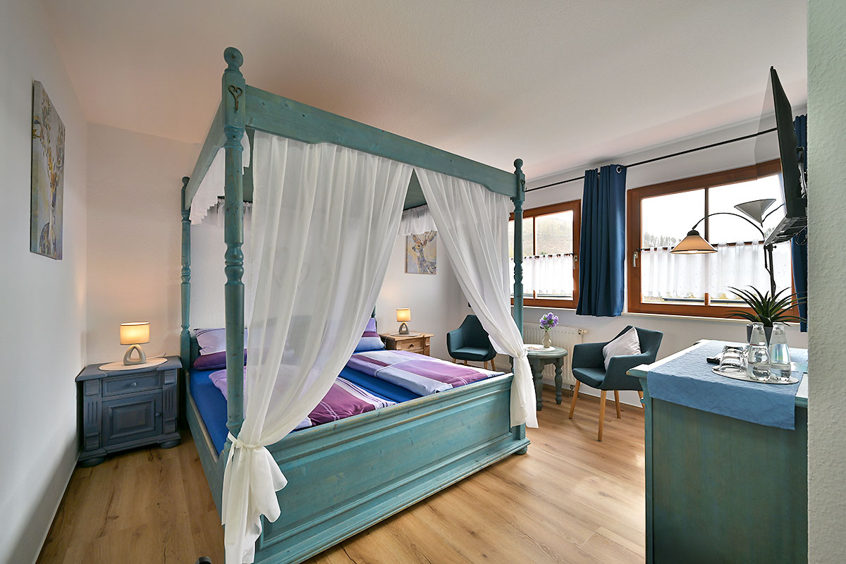 Blick in ein Gästezimmer