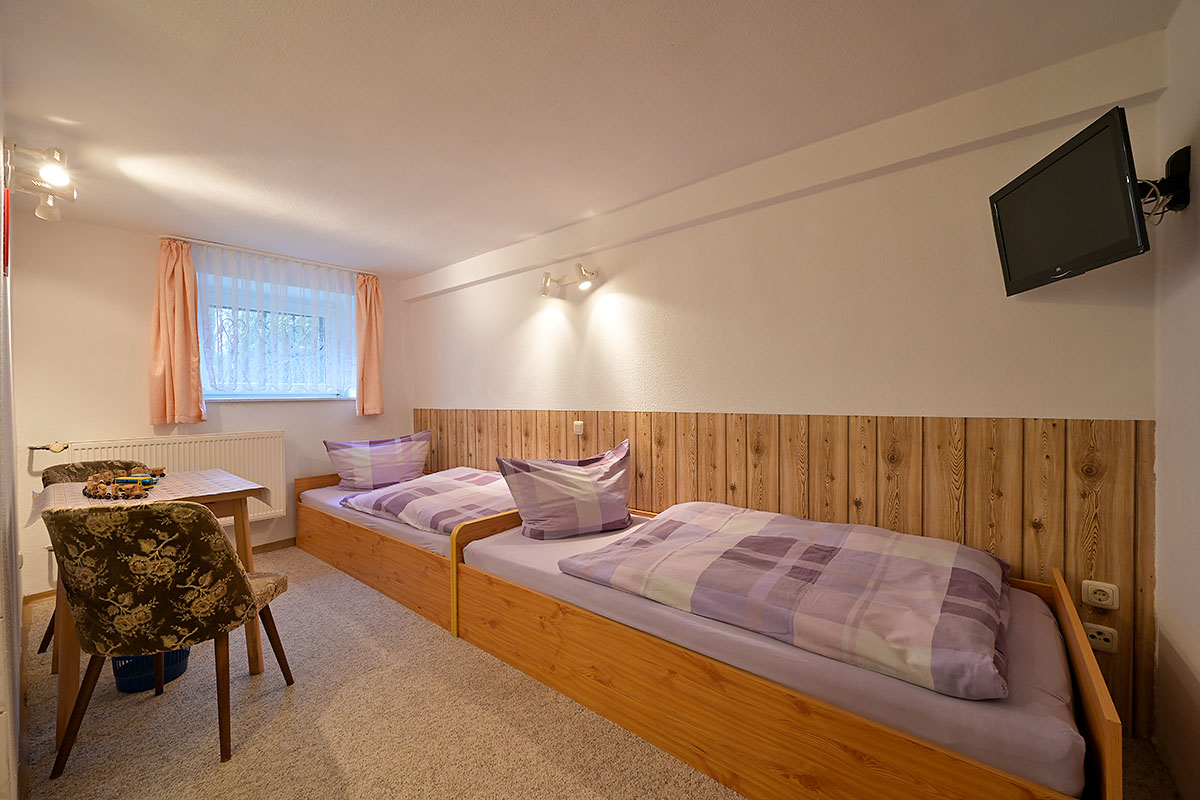 großes Appartement (zweites Schlafzimmer)