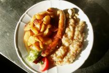 Beispiel Essen (Bratkartoffeln mit Bratwurst)