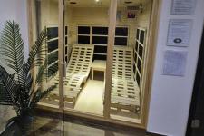 Saunalandschaft mit Infrarotsauna