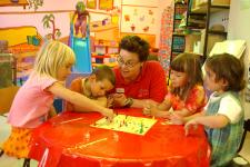 Kinderbetreuung im Spielzimmer