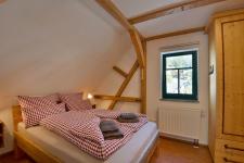 Schlafzimmer mit Doppelbett