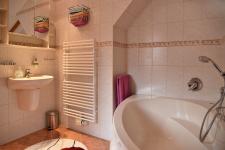 Blick in ein Badezimmer