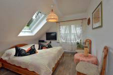 Schlafzimmer 1 mit Doppelbett