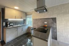 Küche inkl. Esstisch