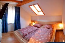 Blick in ein Schlafzimmer