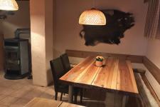 Aufenthaltsraum mit Kamin