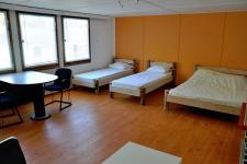 Blick in eine Wanderhütte