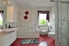 Ferienwohnung im Erdgeschoss, Bad