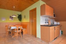 Ferienwohnung 1 (Küche mit Esstisch)