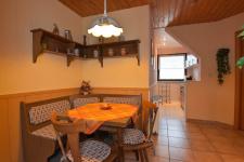 Ferienwohnung 2 (Diele mit Esstisch)