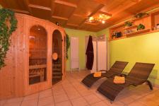 Sauna mit Ruheliegen
