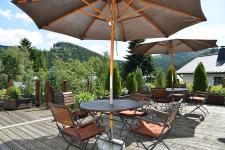 Terrasse mit Blick in die Natur