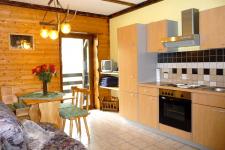 Blick in eine Ferienwohnung (Küche)