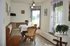 große Ferienwohnung (Esstisch)