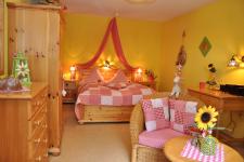 Blick in ein Gästezimmer