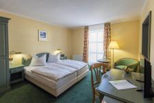 Blick in ein Dreibettzimmer