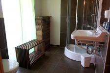 Blick in ein Gästebad