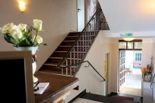 Hoteleingang / Treppenhaus