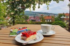 Kaffee und Kuchen mit Ausblick