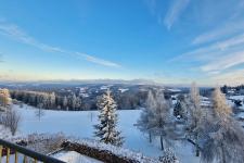 Fernblick von einem Balkonzimmer