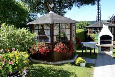 Pavillon + Grillplatz