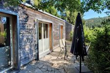 Terrasse eines Ferienhauses