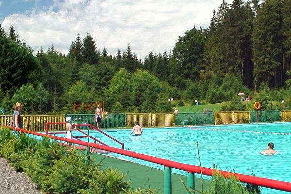 Schwimmbad in Frauenwald (ab 2022 leider geschlossen)